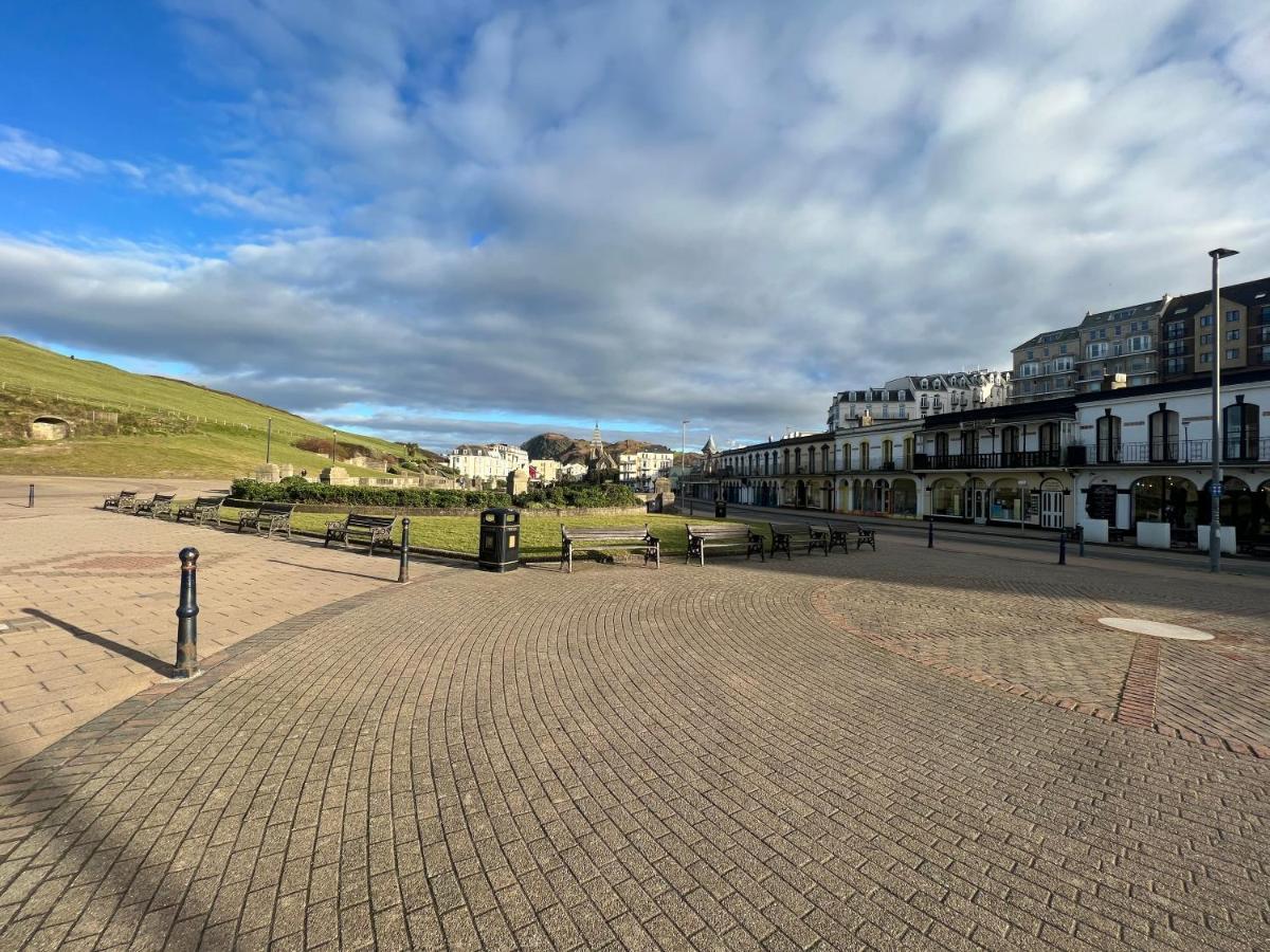 Regent Apartment - Two Bedroomed Holiday Flat Ilfracombe Exterior foto